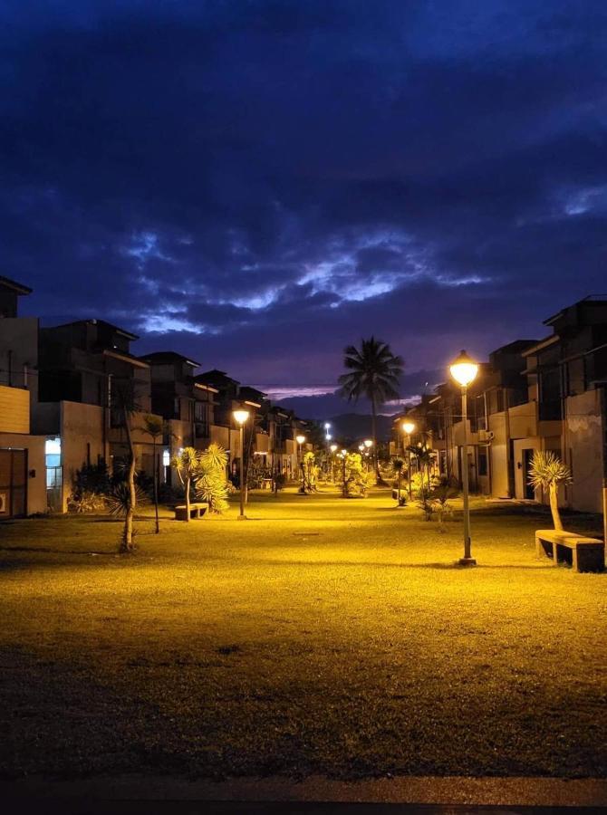 Seafront Residences Vacation Getaway San Juan  Exterior foto