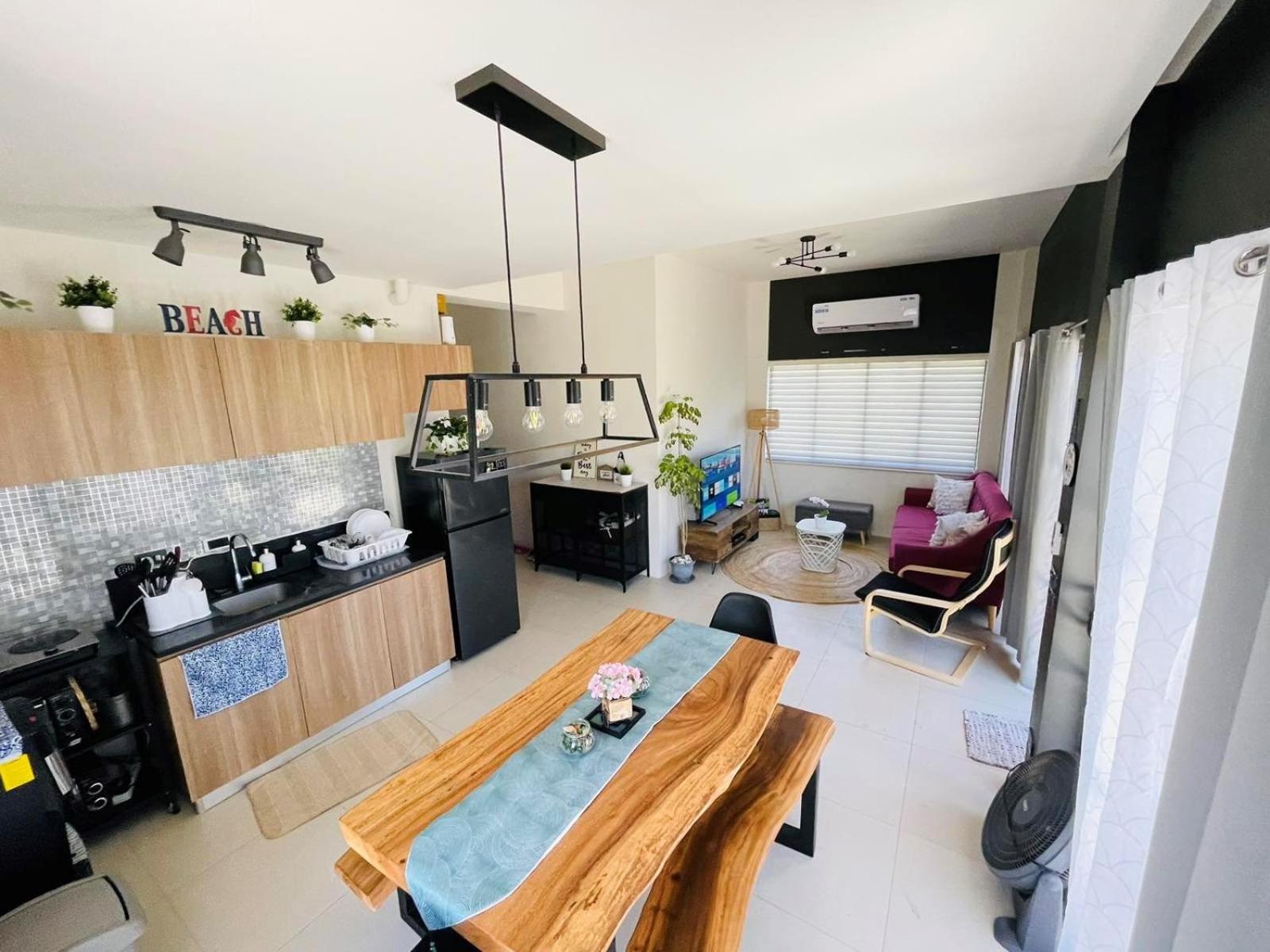 Seafront Residences Vacation Getaway San Juan  Exterior foto